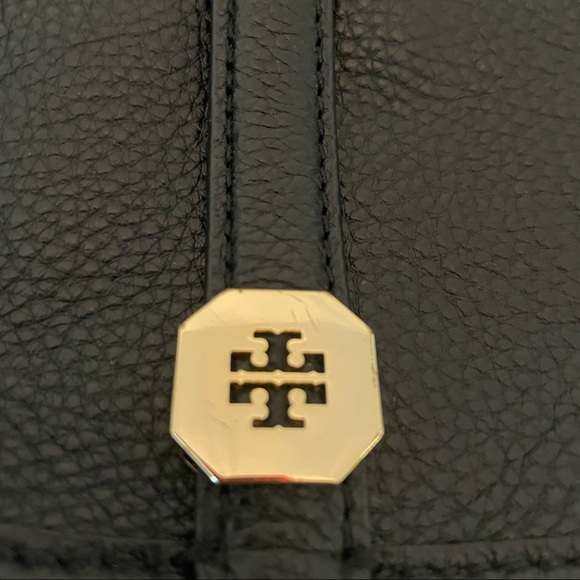 TORY BURCH | Leather Crossbody Purse - Picture 7 of 10